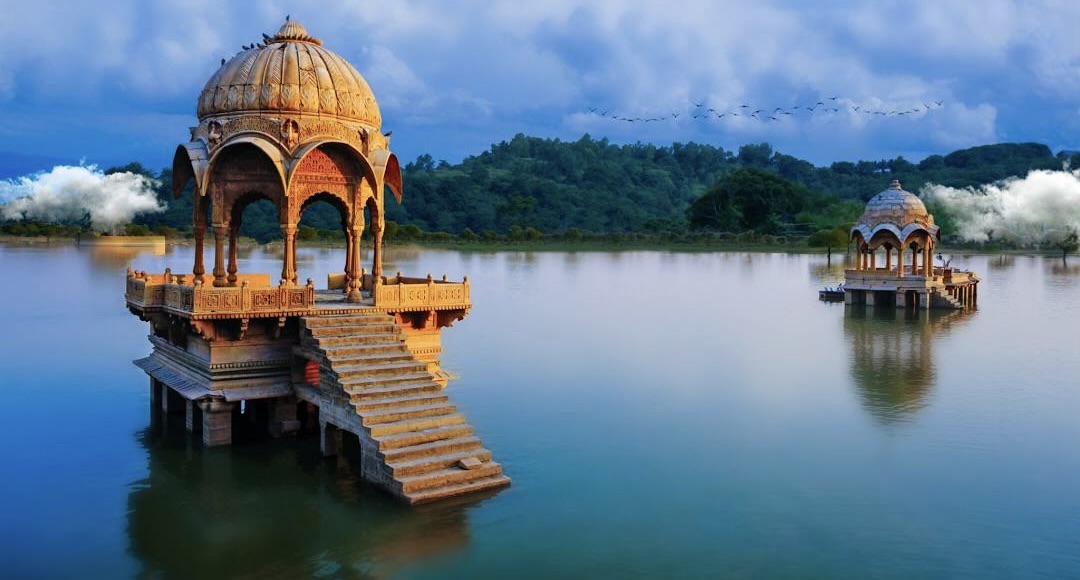 Gadisar Lake
